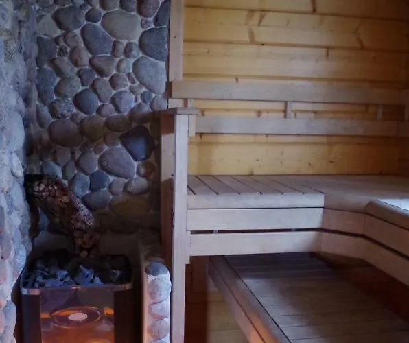 Topin Tuvat 度假居 *